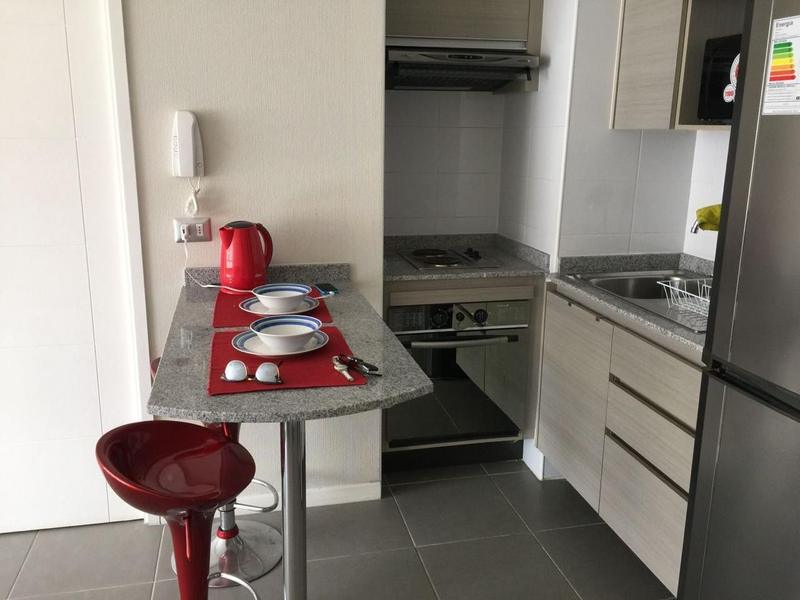 Departamento amoblado de 40 m² con balcón en Playa Brava, Iquique — imagen 4 de 9